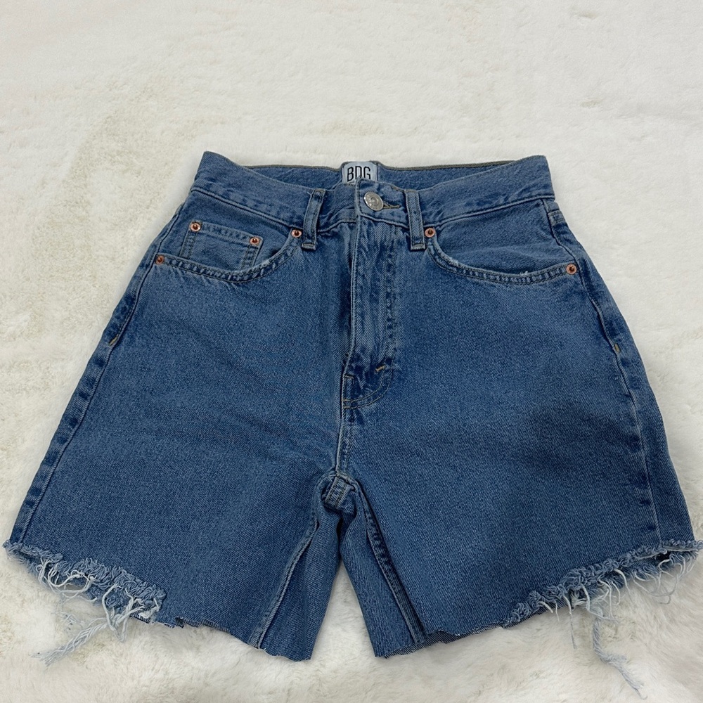 BDG JEANS CUT INTO SHORTS